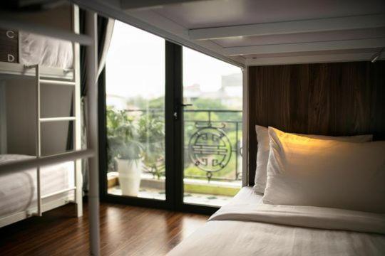 Hanoi Eastern Gate Hostel & Spa Bagian luar foto