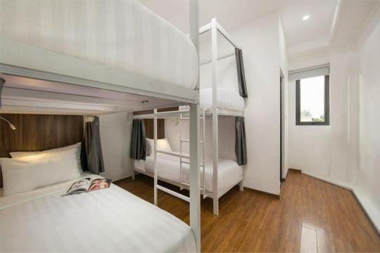 Hanoi Eastern Gate Hostel & Spa Bagian luar foto